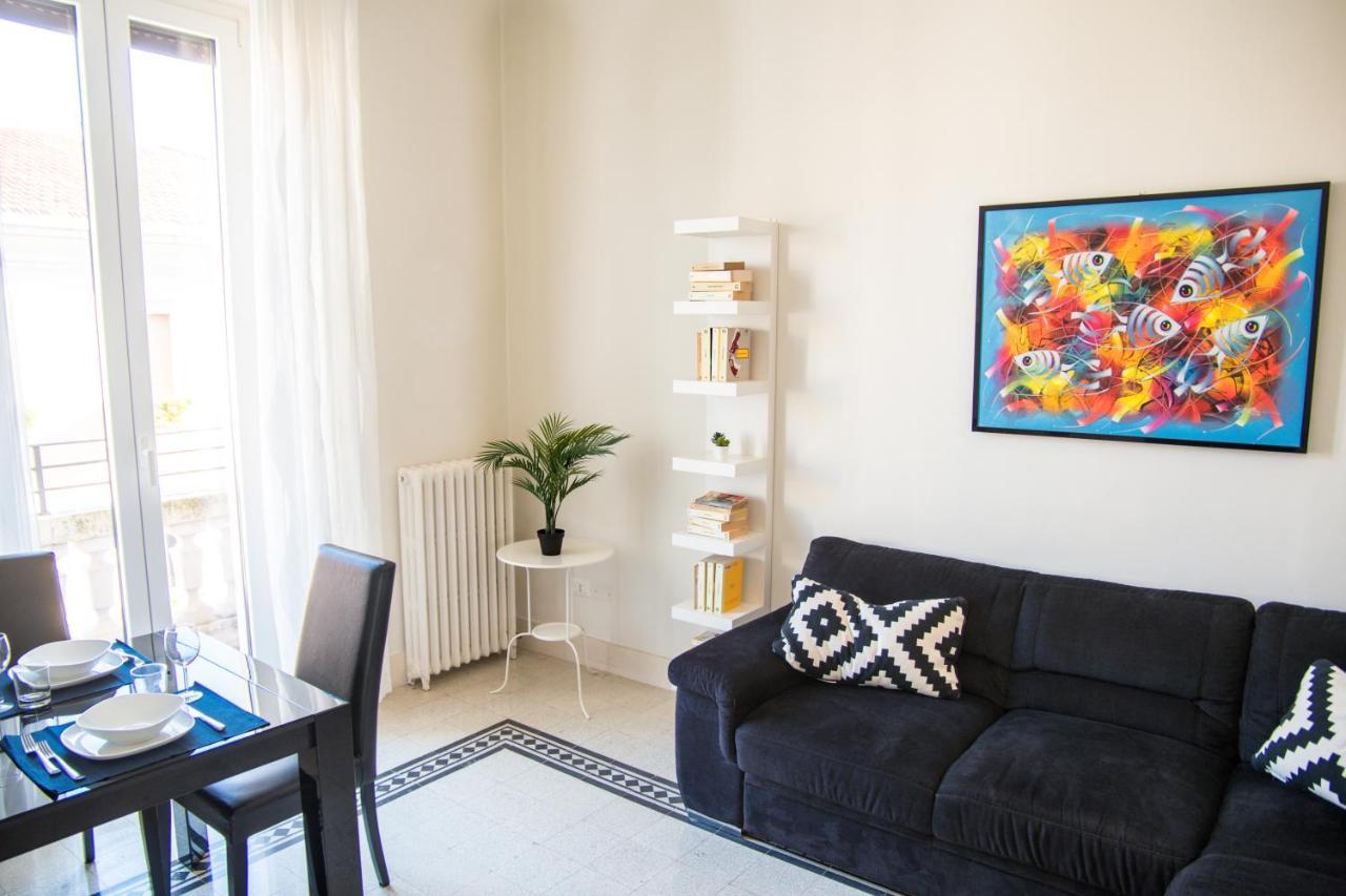 3 Suite Esclusive Con Balcone In Centro Citta, Mare A 450M, Prenota Ora! Pescara Kültér fotó